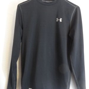 Under Armour Cold Gear Long Sleeves - Sz Sm-Black
